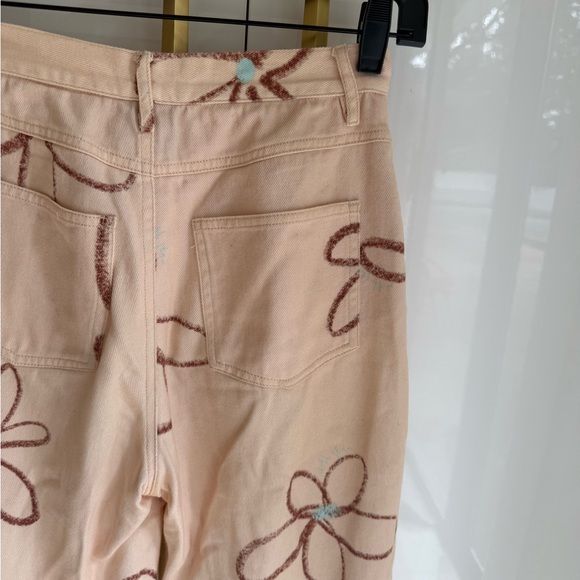 With Jean Jeans - Picture 6 of 6